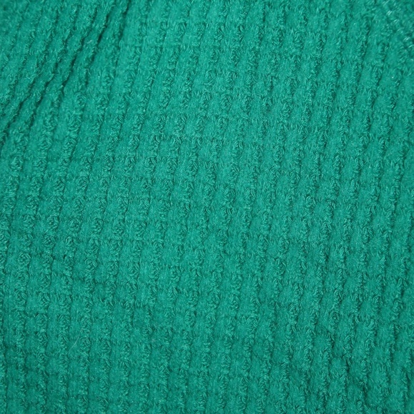 Women's Green Old Navy Sweater size Medium - Picture 4 of 4